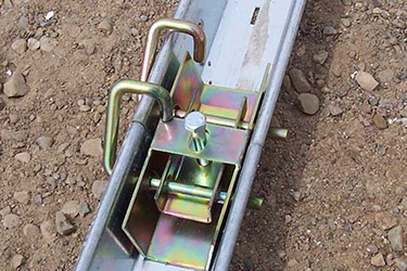 Giraffe Coupler System: for Tall Wall Applications